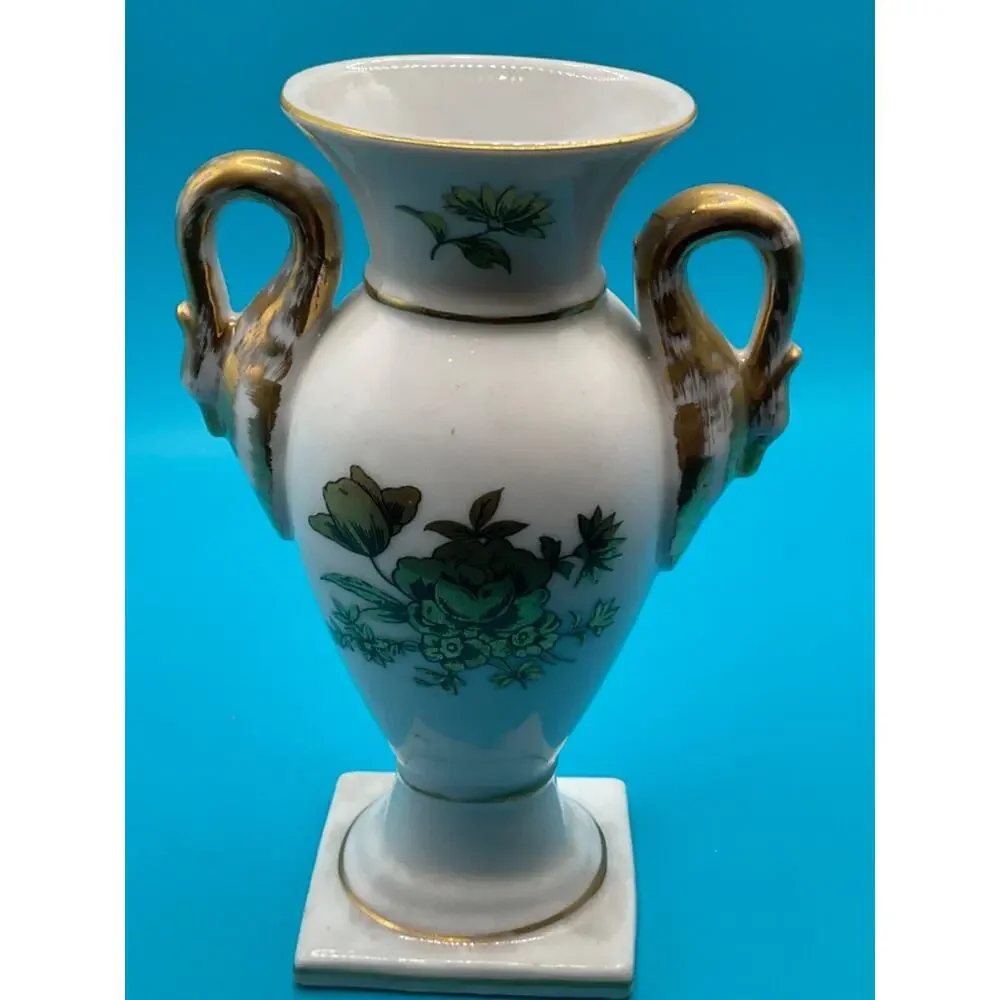 Vintage‎ Trophy Dual-Handle Porcelain Vase  6
